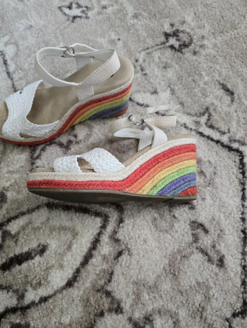 SO White Woven Ankle-Strap Wedge Sandals with Rainbow Platform